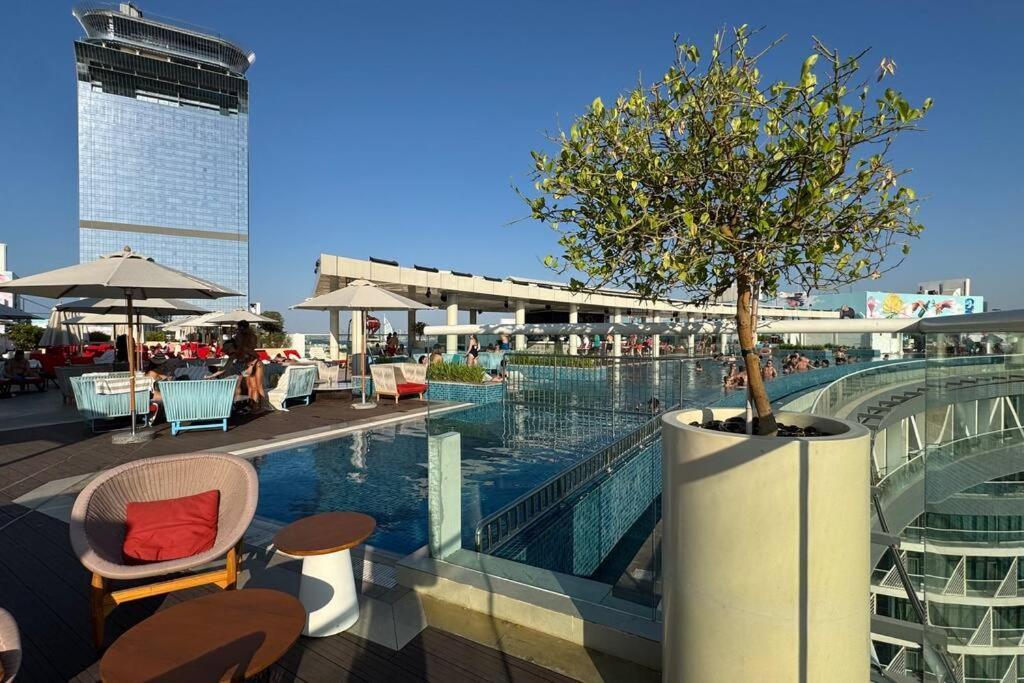 Appartement 1 Bedroom Rooftop Infinity Pool & Padel Court